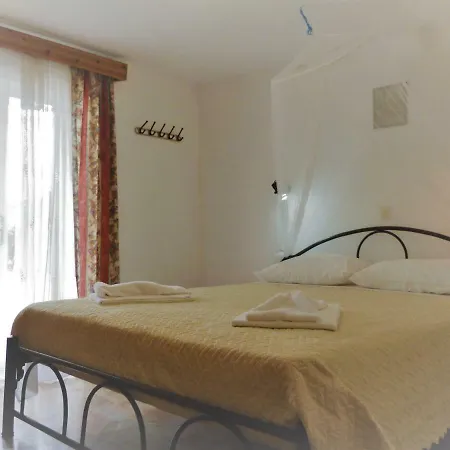 Giannis Appartments 公寓 圣佐治欧斯帕贡